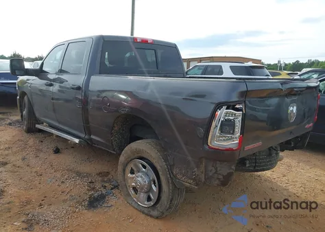 2024 Ram 2500 Tradesman 4X4 6'4 Box z USA, uszkodzony, nr VIN 3C6UR5CL9RG245468